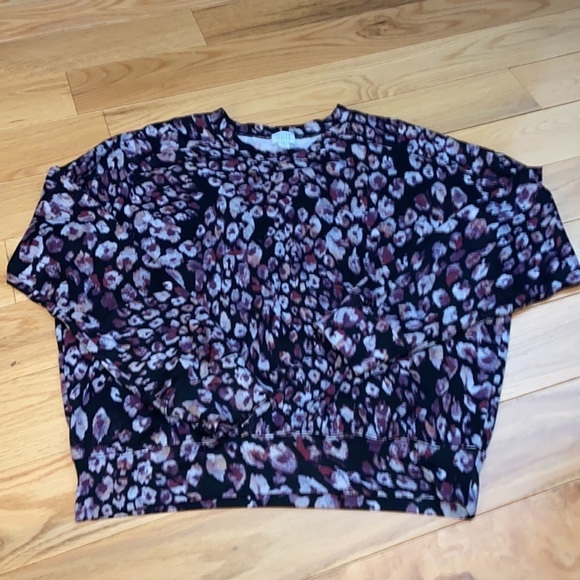 Evereve Peyton Jensen Stella Leopard Pullover, EUC, size S, super soft - Picture 4 of 7